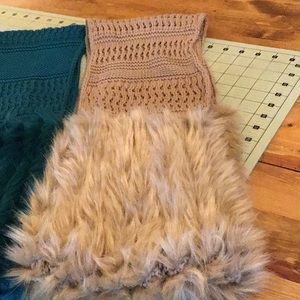 NWOT CAbi #3300 Dutchess Scarf